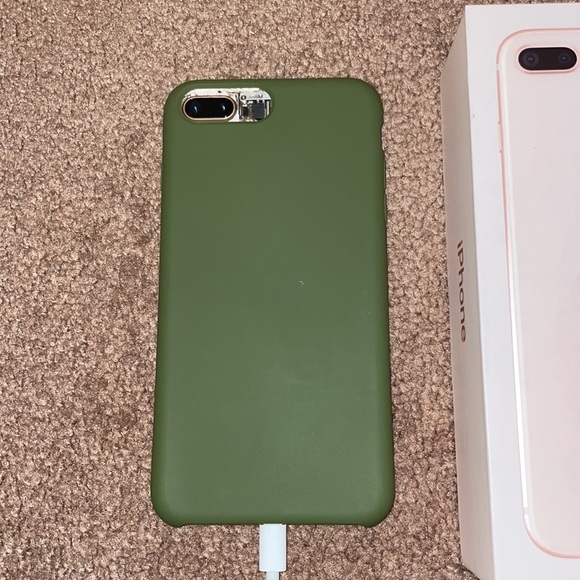 iPhone 8 Plus, rose gold, 64 gb - Picture 4 of 8